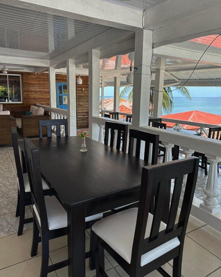 Los Delfines Hotel & Dive Center Little Corn Island Esterno foto